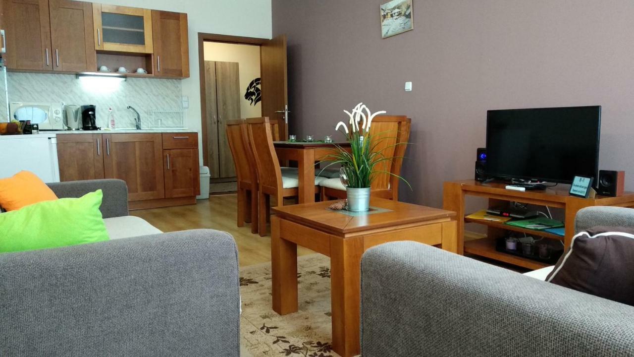 Pine Tree Apartment 2 - B7 Bansko Exterior foto