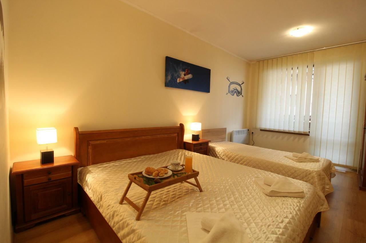 Pine Tree Apartment 2 - B7 Bansko Exterior foto